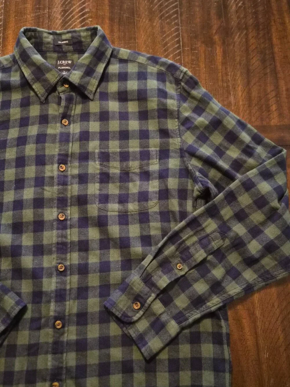 J. Crew Mens Classic Flannel Shirt Green Plaid Size Large 100% Cotton G335
